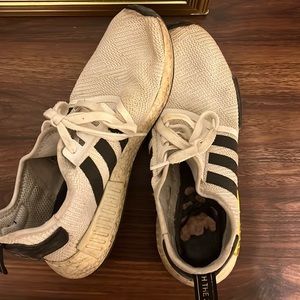 Mens tennis shoes